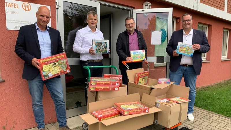 Lions unterstützen Tafel in Barntrup